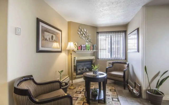 Econolodge Inn And Suites High