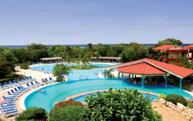 Sol Turquesa Beach