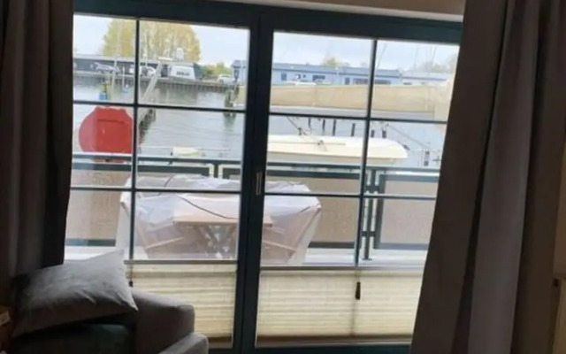 Holiday Apartment Harbor Flair