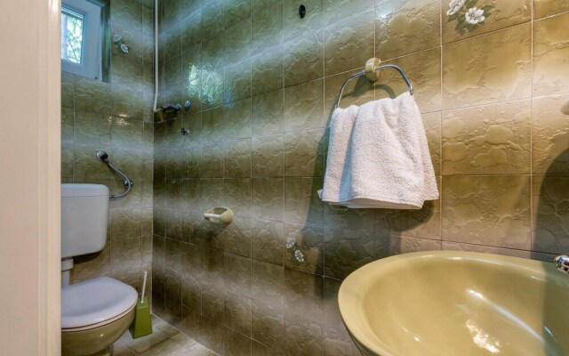 Nice Apartment in Pula With 2 Bedrooms and Wifi