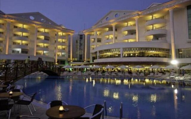 Roma Beach Resort & Spa