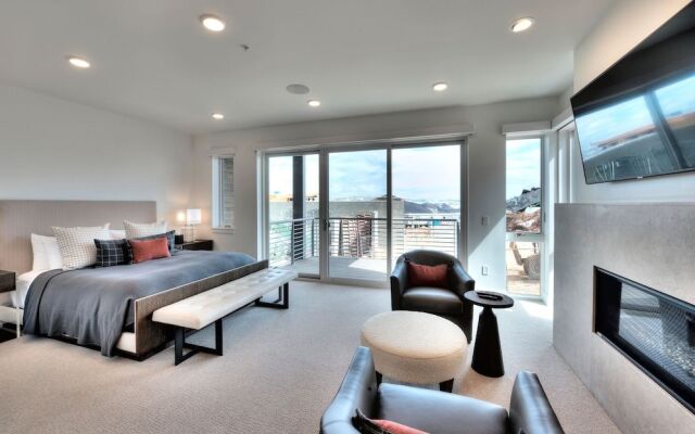 Apex 501 - 3 Br Condo