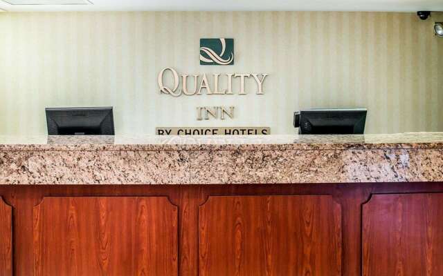 Quality Inn Toledo Airport