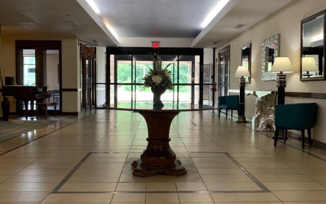 Ramada Williamsburg East Busch Gardens Area