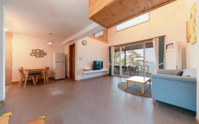 Sacheon Haewoolim Pension