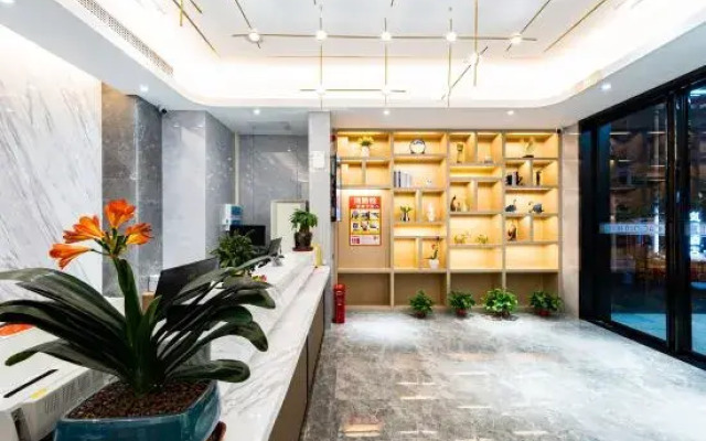 hengyangHuayunli Hotel (East Gate of Nanhua University)