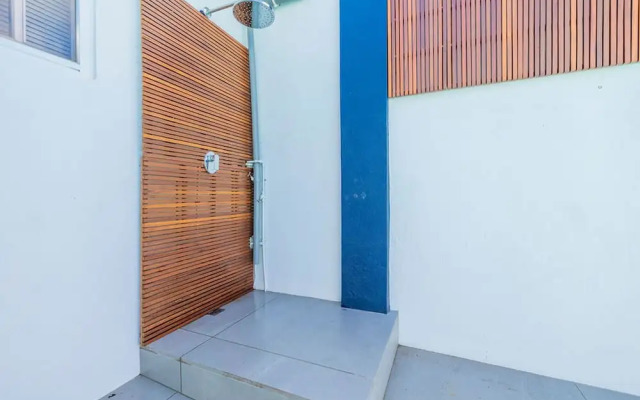 NEW Modern 3BR 3BA Private Pool Centrallylocated