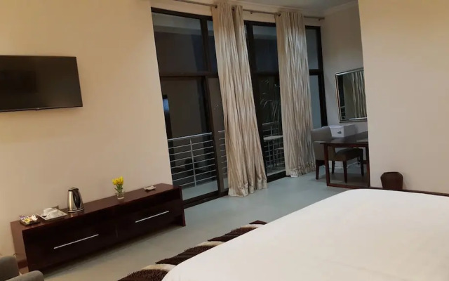 Cross Roads Lodge Kitwe