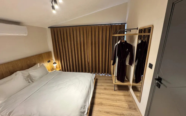 Ni̇sh Vadi̇ Sapanca