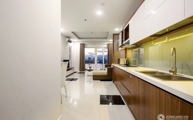 Zoneland Apartment - Monarchy Riverside