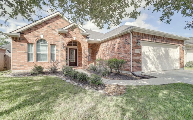 4 Mi to Six Flags: Spring Vacation Home