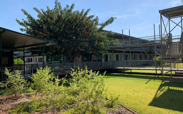 Victoria Accommodation Village