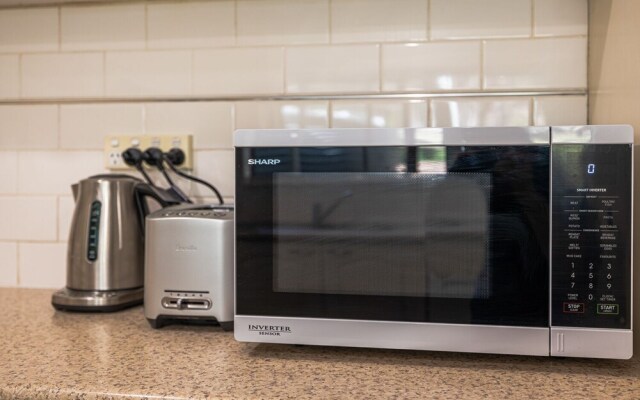 Frog Hill House - Your Innkeeper Mudgee