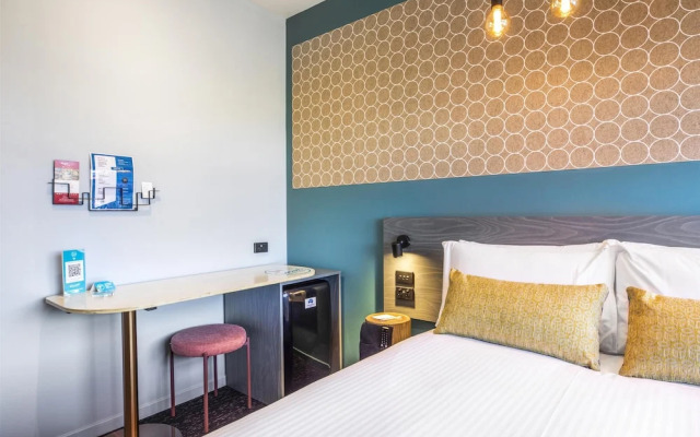 Royal Hotel by Nightcap Social