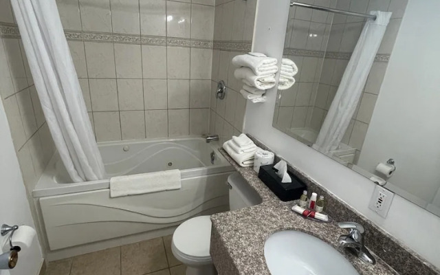 Super 8 by Wyndham Pembroke