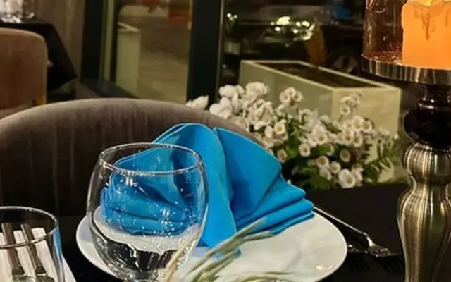 Kanyonvadi Hotel