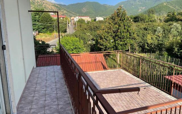 Mezzaluna Guest House