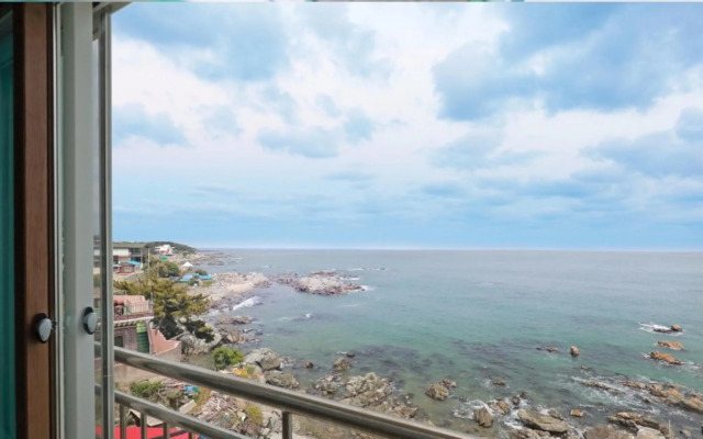 Gyeongju Marimo Pension