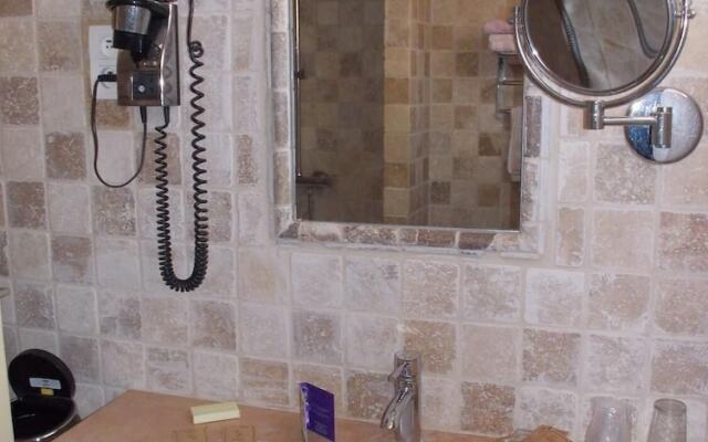 Hôtel Alizés Sénéquier