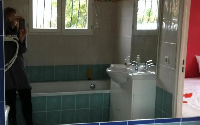 Chambre dhôtes Les Bois de la Mourachonne