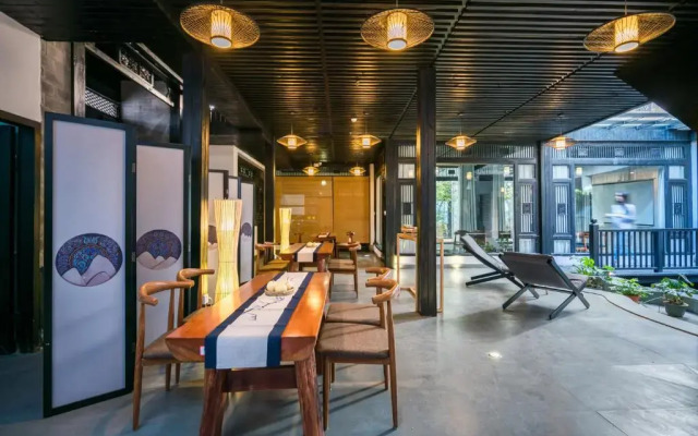 Lijiang Gemmer Hotel