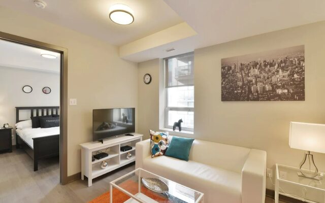 Lisgar Street Apartments by CorporateStays