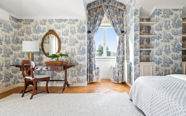Fairview Villa by Cadenzalux