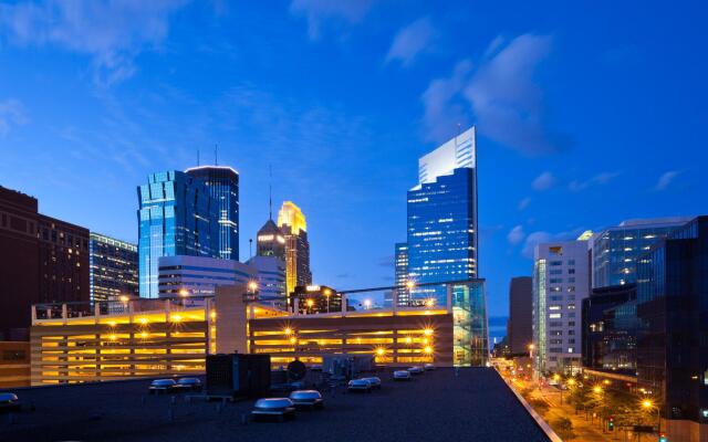 Holiday Inn Express Hotel & Suites Downtown Minneapolis by IHG