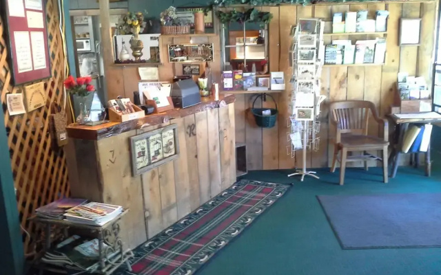 The Lodge at Summer Lake
