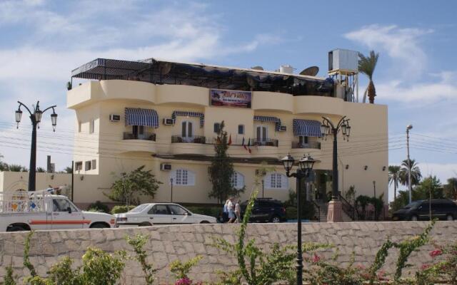Nile Valley Hotel & Restaurant
