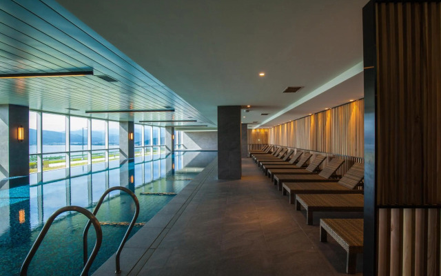 Hotel Tops 10