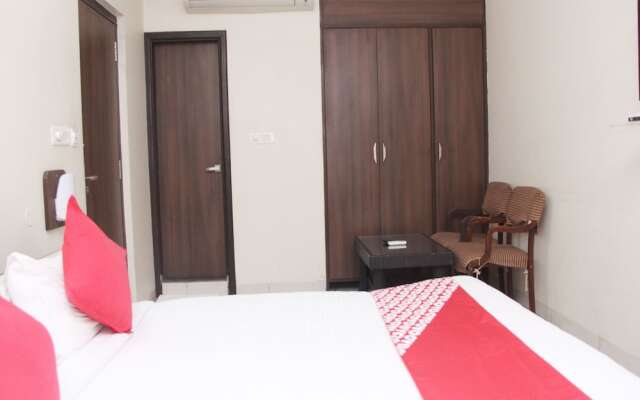 OYO 14427 Hotel RK Palace
