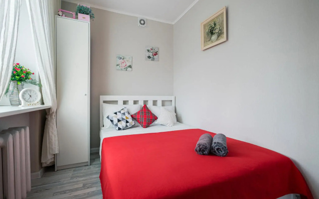 MaxRealty24 on Panferova street 8