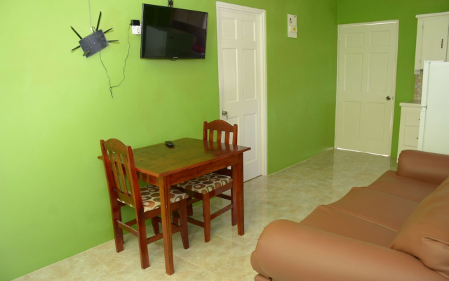 Hillview Apartments