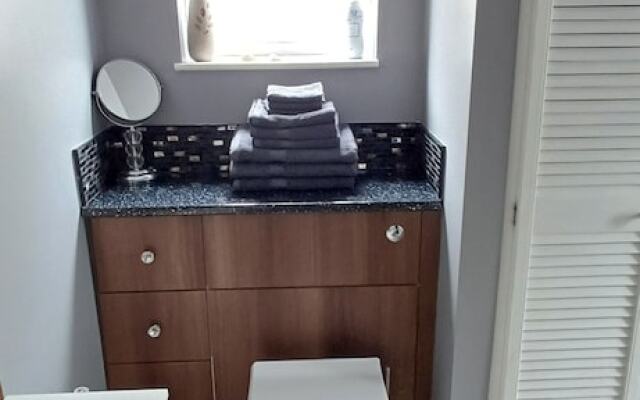 Humphreys Home From Home pad - 3 Bedroom House