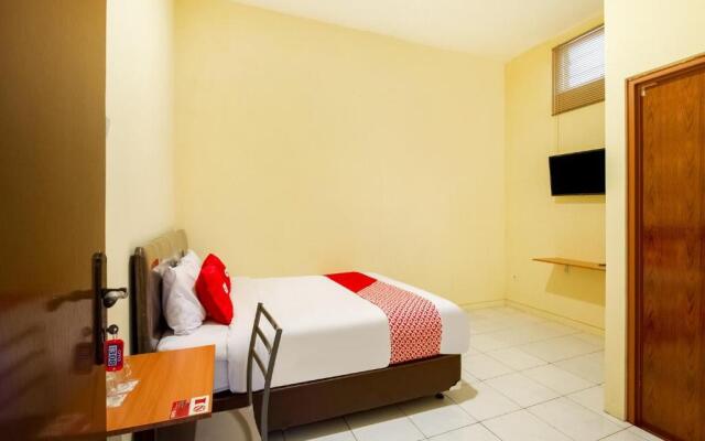 OYO 2354 3 Point Residence