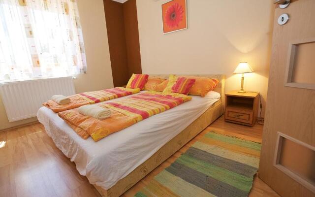 Zoli Apartmanok-Bródy 51-53