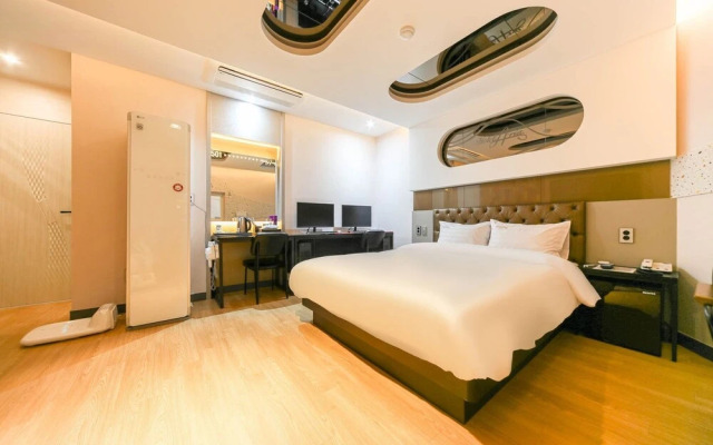 Sangju Hotel Aria