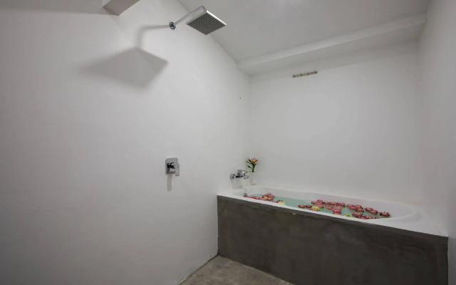 Ashia Hotel & Lounge