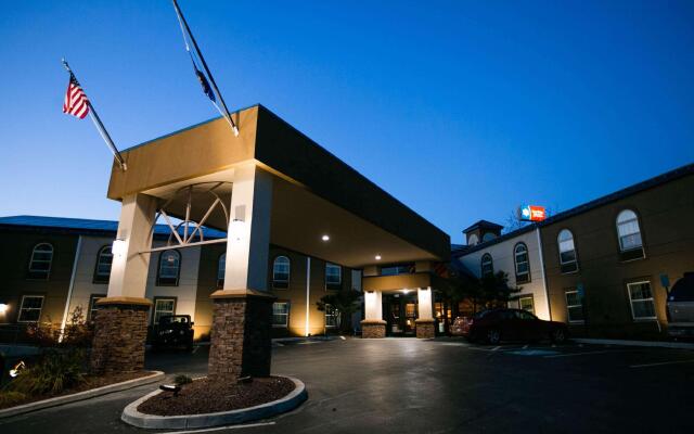 SureStay Plus Hotel by Best Western Elizabethtown Hershey