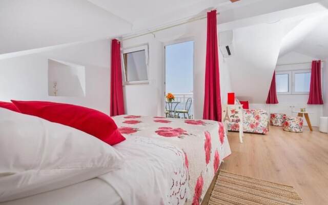 Rooms on Konalu