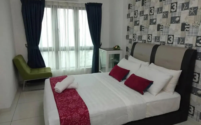 Luxury Homestay at Emira Residence