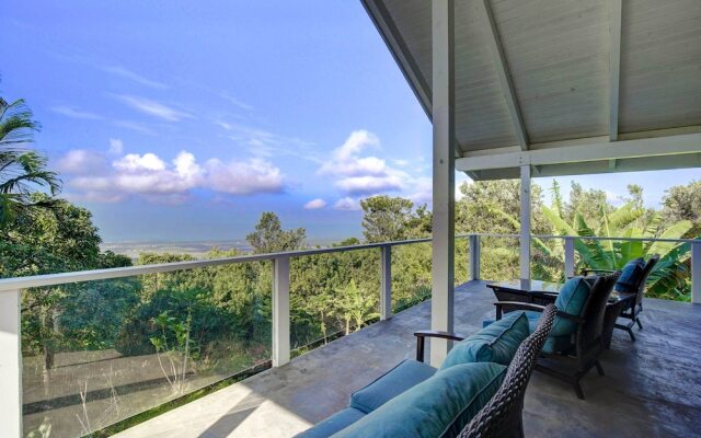 Kailua-kona House w/ Balcony & Ocean Views!