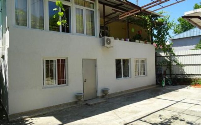 Afina Guest House
