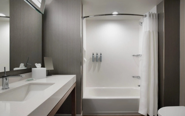 Courtyard By Marriott Nanaimo
