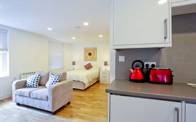 Chand Apartments