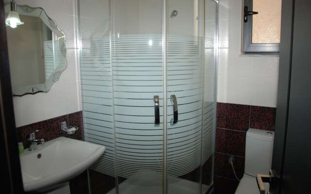 Hotel Strora