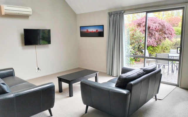 Hanmer Apartments