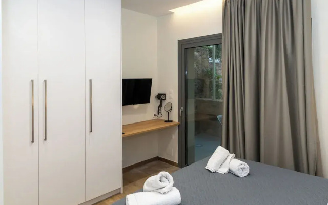 Enalis Studios & Apartments