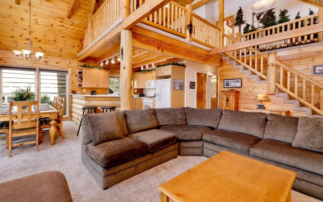 Arktos Jewel-589 by Big Bear Vacations